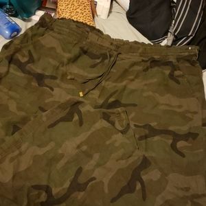 NWOT Time&Tru Camo Linen Pants